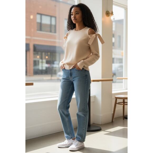 Club Monaco Sweaters - Club Monaco Cashmere Cream Sweater Small